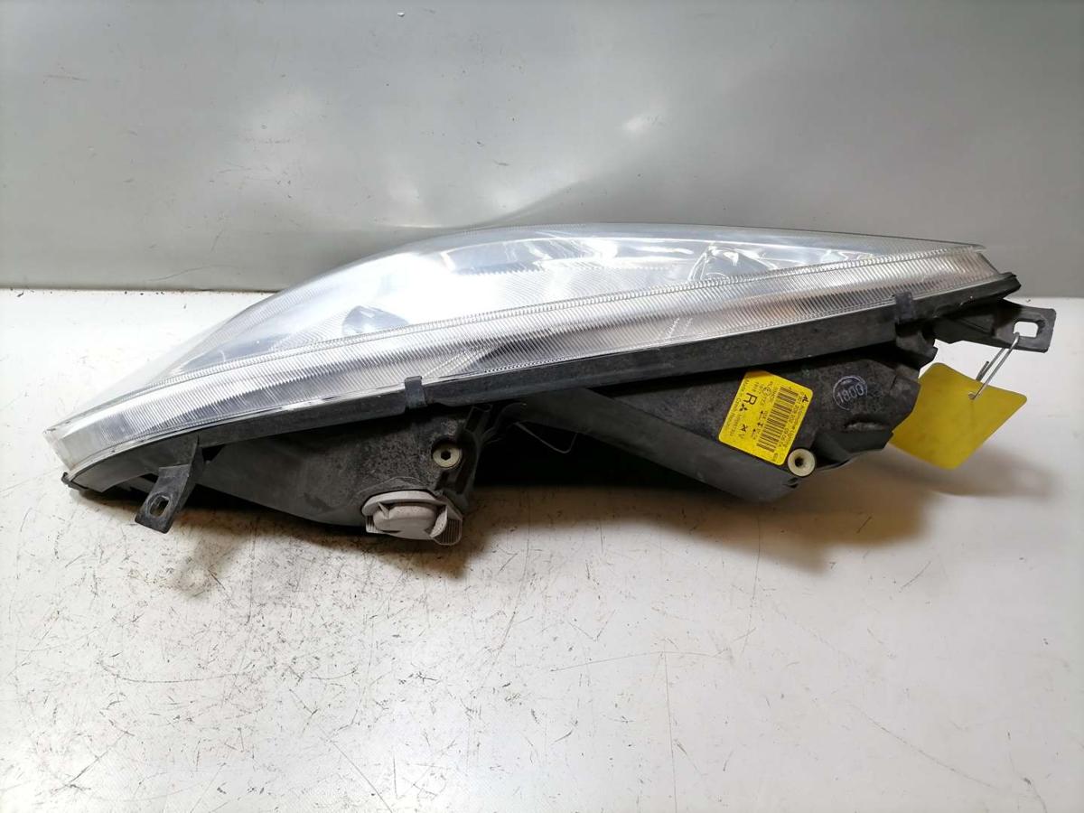 Mitsubishi Colt Z30 original Scheinwerfer vorn rechts Halogen 5-T&uuml;rer Bj.2005